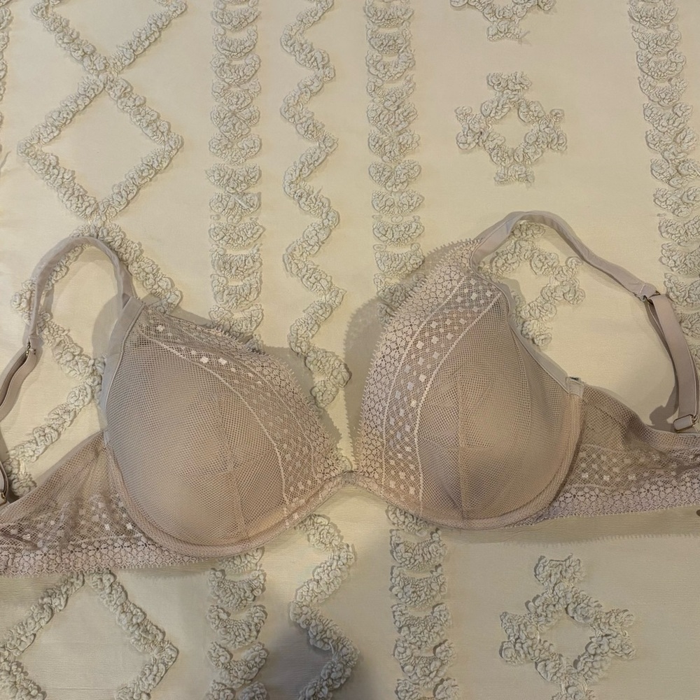 VS Beige Lace Underwire Bra